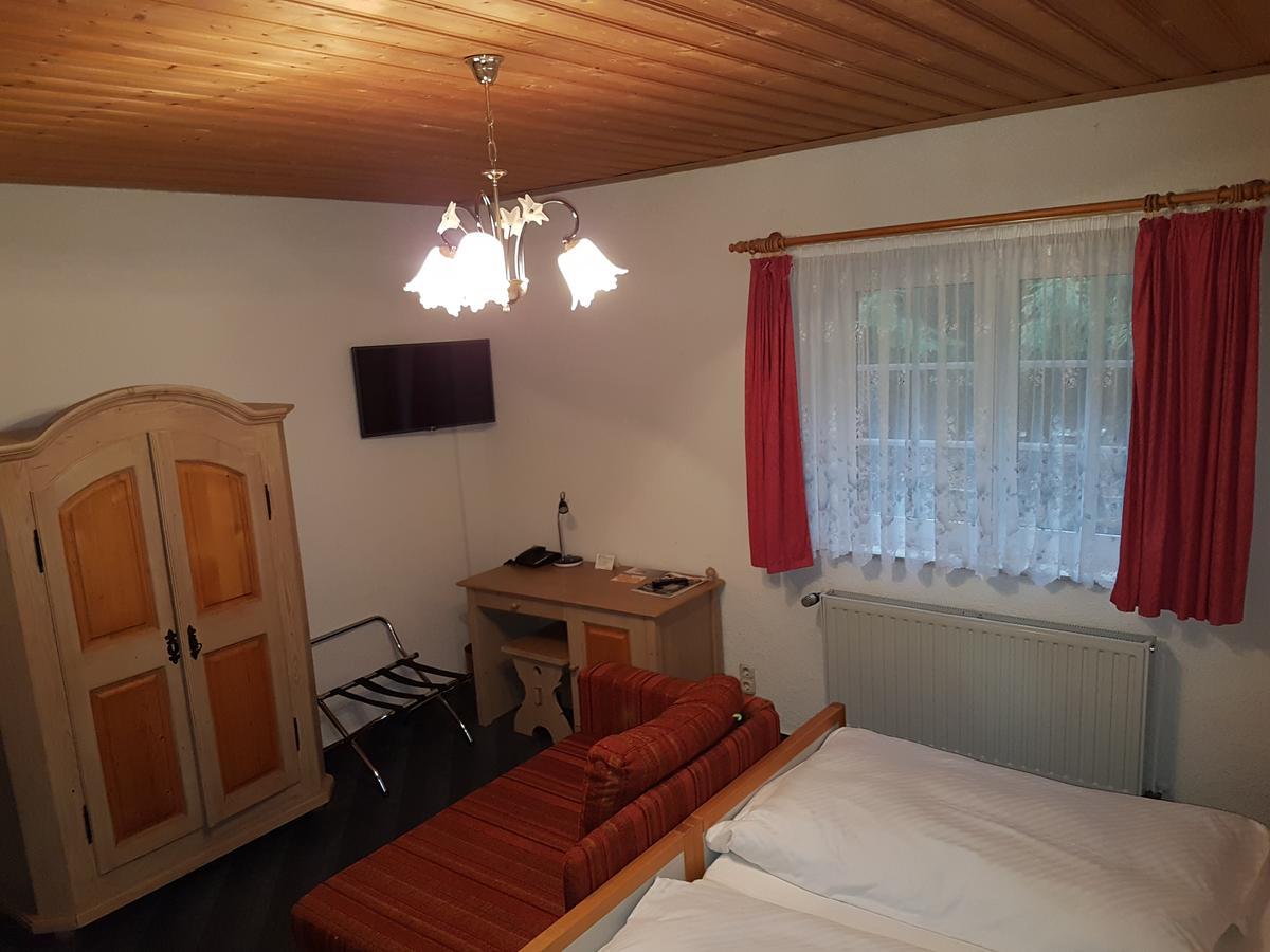 Land-Gut-Hotel Zur Lochmuehle Penig Екстер'єр фото
